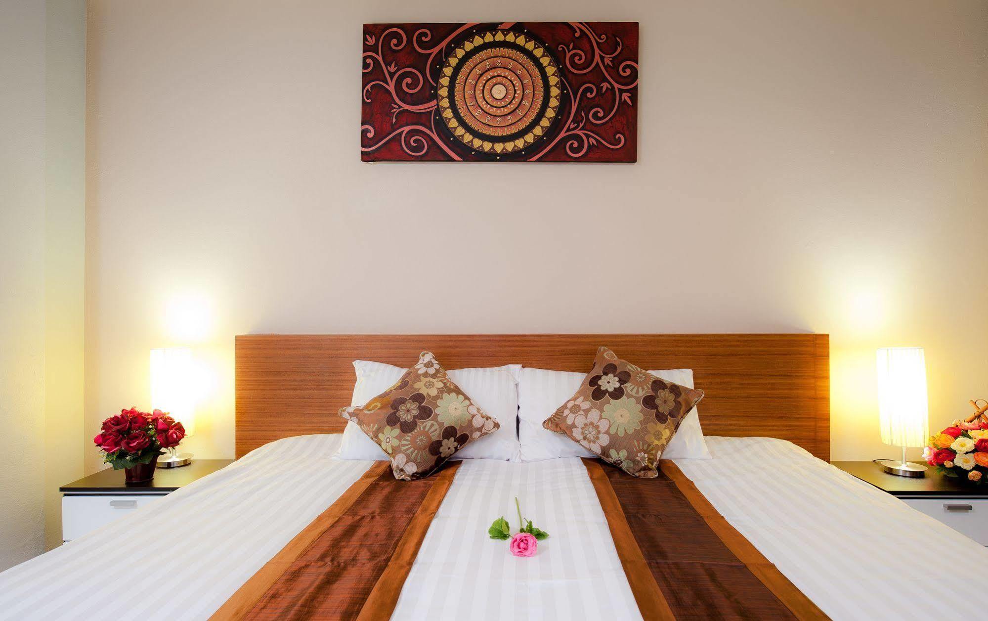 Rama Kata Beach Hotel Экстерьер фото
